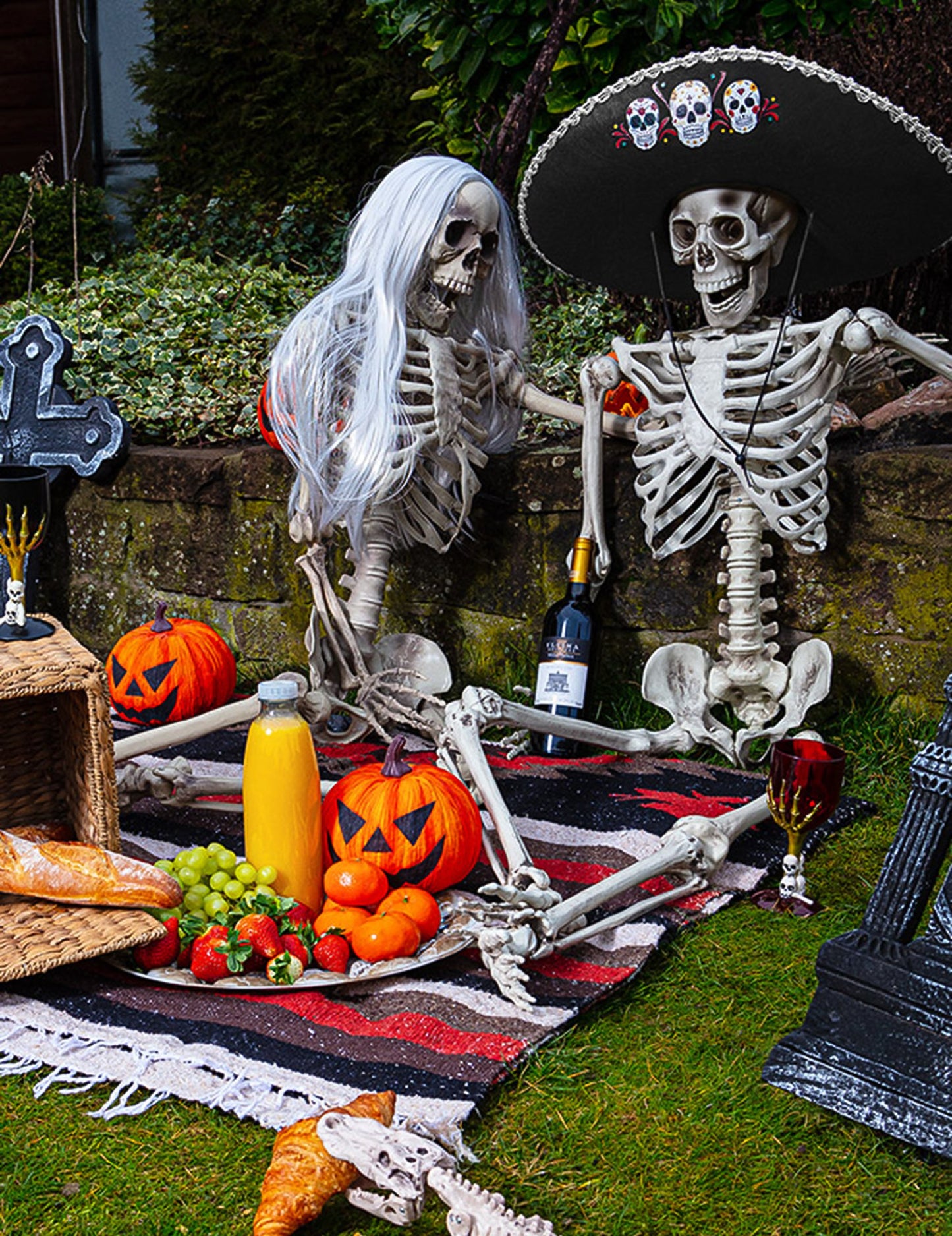 Halloweenské černé a zlaté plastové sklenice