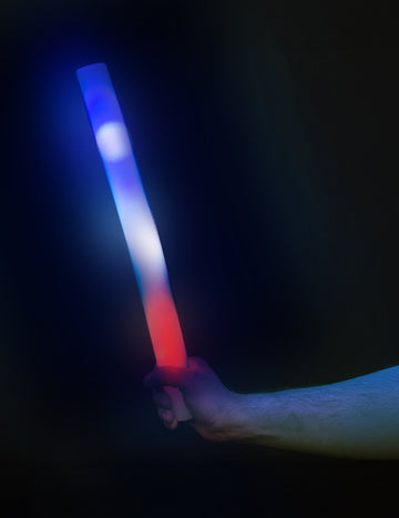 10 Svítících LED pěnových tyčí Francie 48 cm 