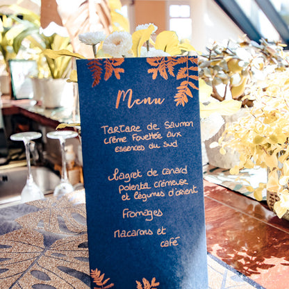 10 menu z mořských a měděných kapradin 22,5 x 11 cm na svatbu