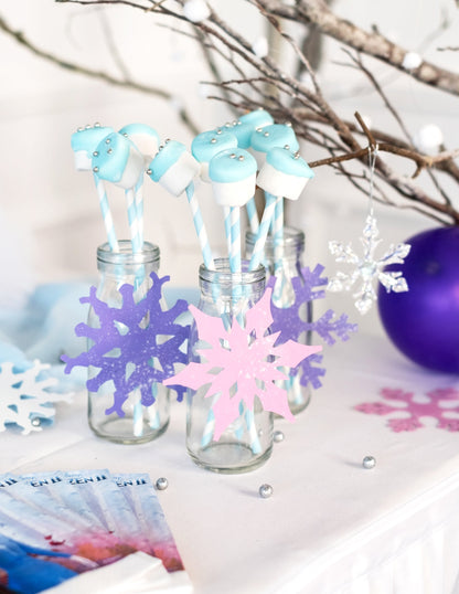 10 pastelově modrých pruhovaných kartonových brček 19,5 cm