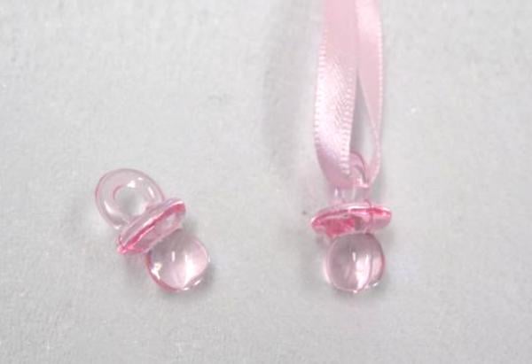 Tétines plexiglas pour décoration rose