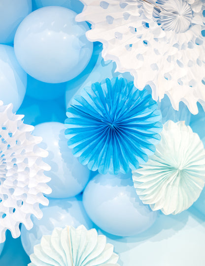 100 světle modrých latexových balónků 26 cm přírodního kaučuku