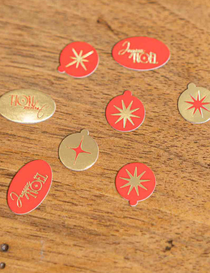 100 confettis Joyeux Noël L'Intemporel rouge et or de 1 à 2 cm