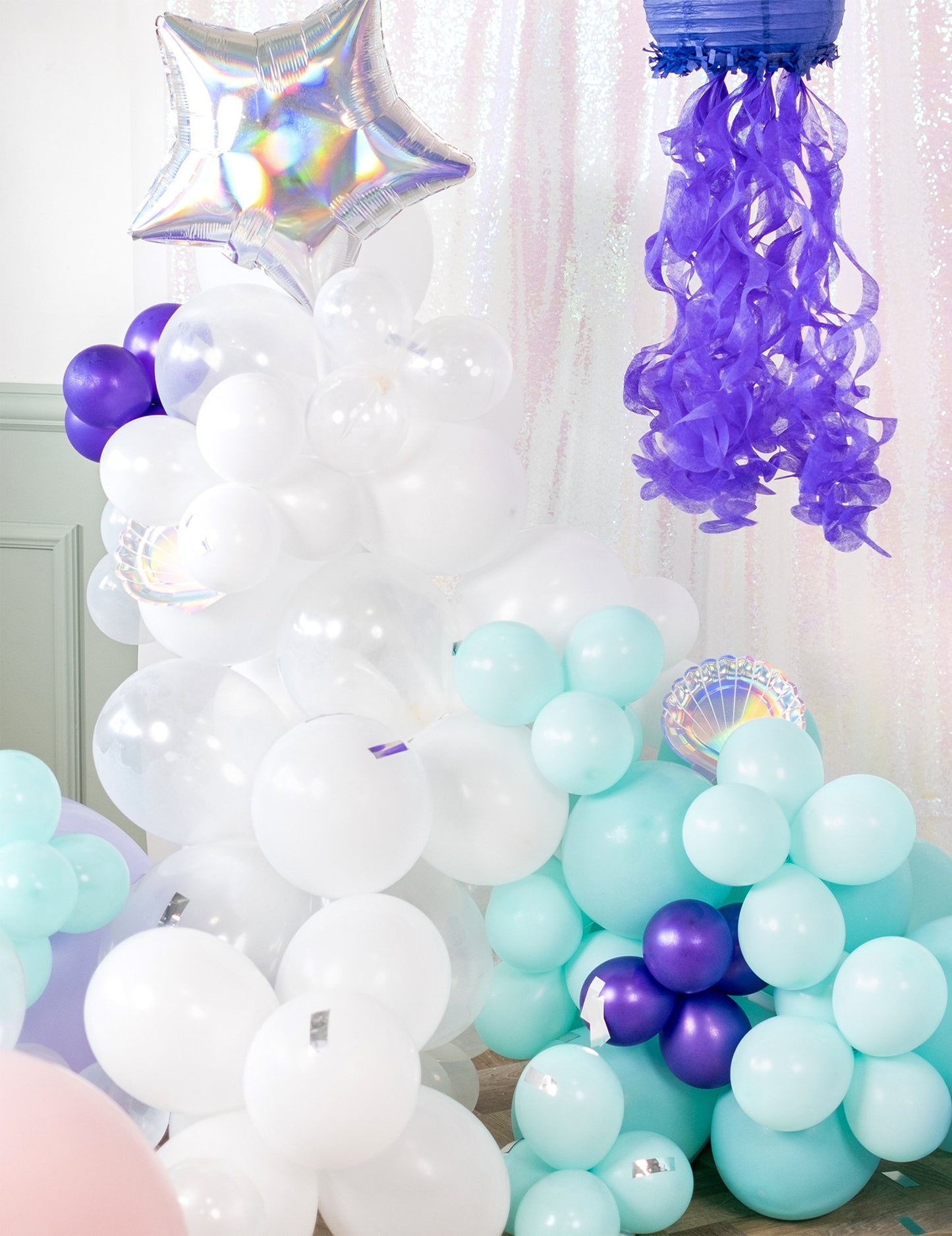 Scénografie průhledných balónků na oslavu
