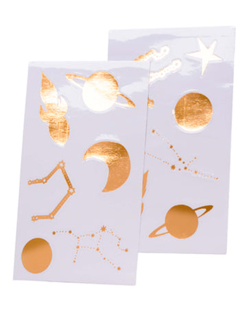 12 zlatých samolepek, prostor 3 až 7 cm planet a hvězd