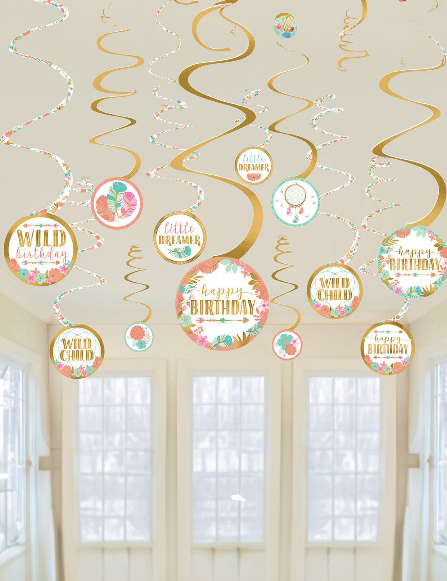 Suspensions à spirale anniversaire boho pour fête dorées et blanches avec motifs de plumes et fleurs