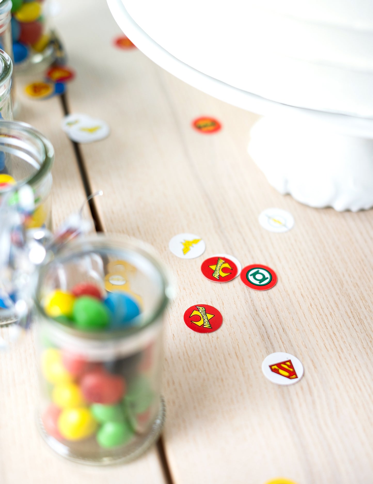 160 konfet Ligy spravedlnosti 2 cm