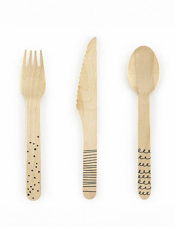 18 dřevěné příbory s černým vzorem 16 cm originály