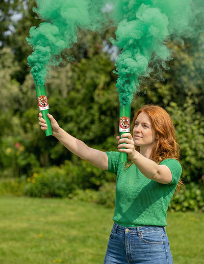 2 zelené ruční dýmovnice, 45 sekund