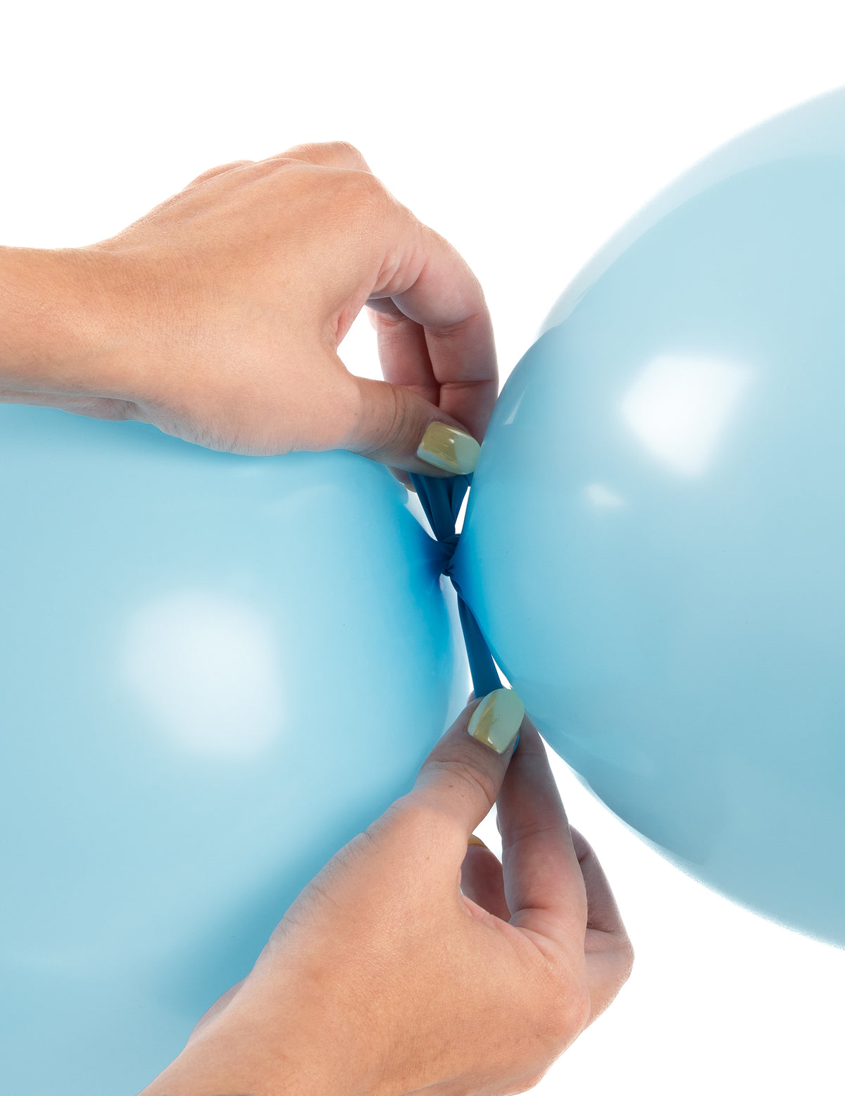 Démonstration du raccordement des ballons à relier bleu pastel