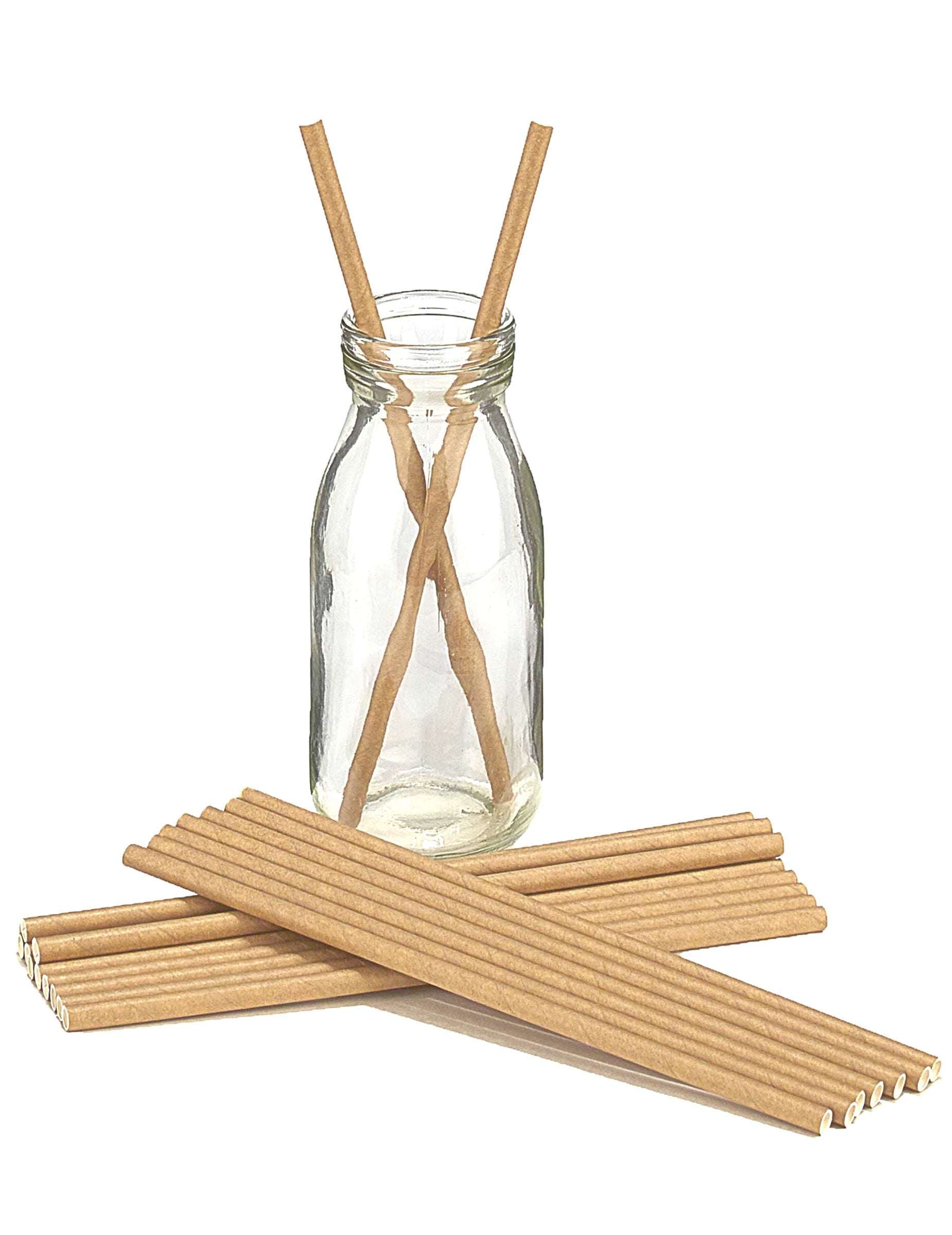 Mise en situation des pailles en carton de couleur kraft pour fête marron