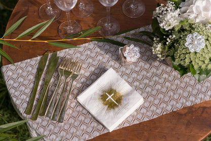 20 zlatých papírových ubrousků pro obřad 12,5 x 12,5 cm