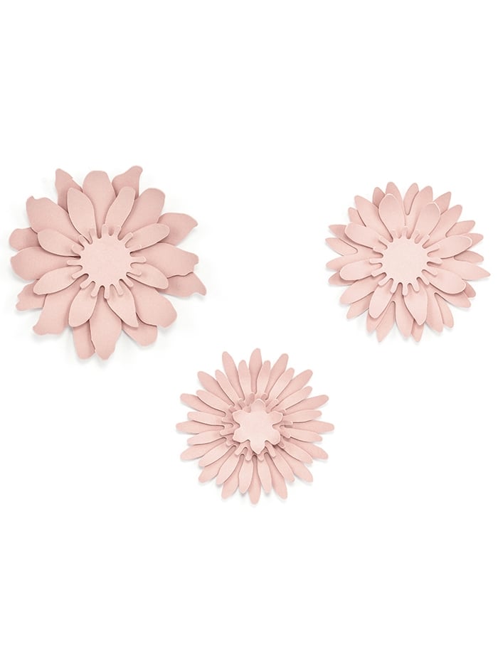 3 pudrově růžové 3D papírové květy 