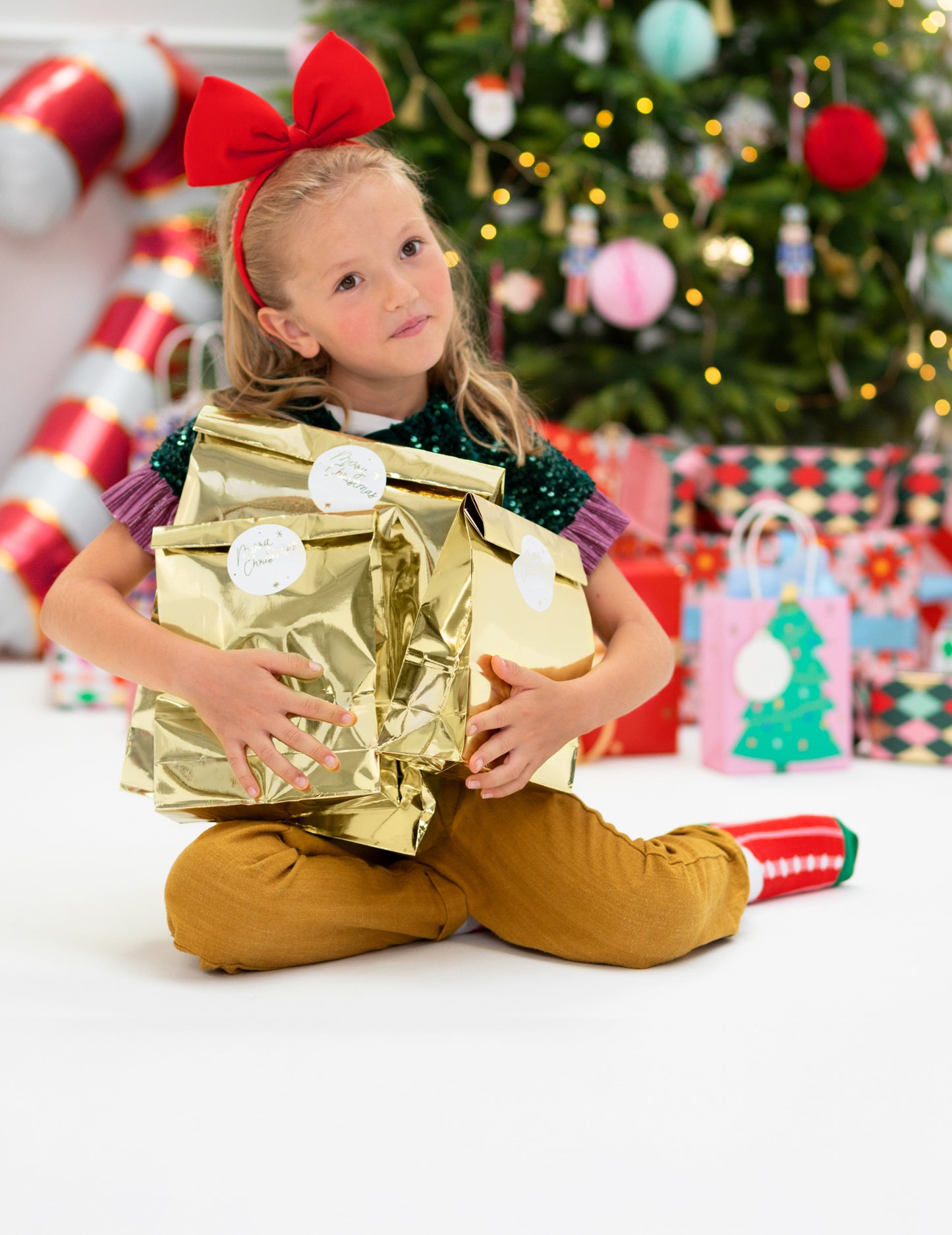 3 zlaté dárkové tašky 25 x 38 cm