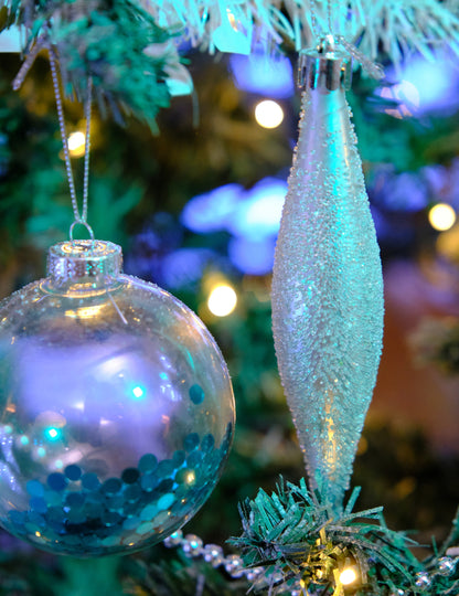 3 závěsné dekorace ve tvaru ledové kostky stříbrné 15 cm 