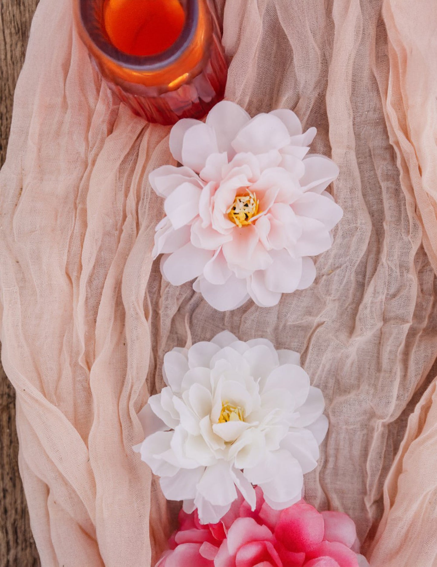 4 růžové pivoňky 9x9cm v látce