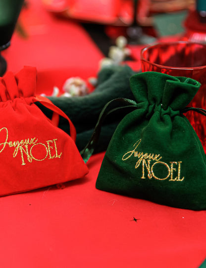 4 pochons Joyeux Noël velours rouge et or 9,5 x 11,5 cm