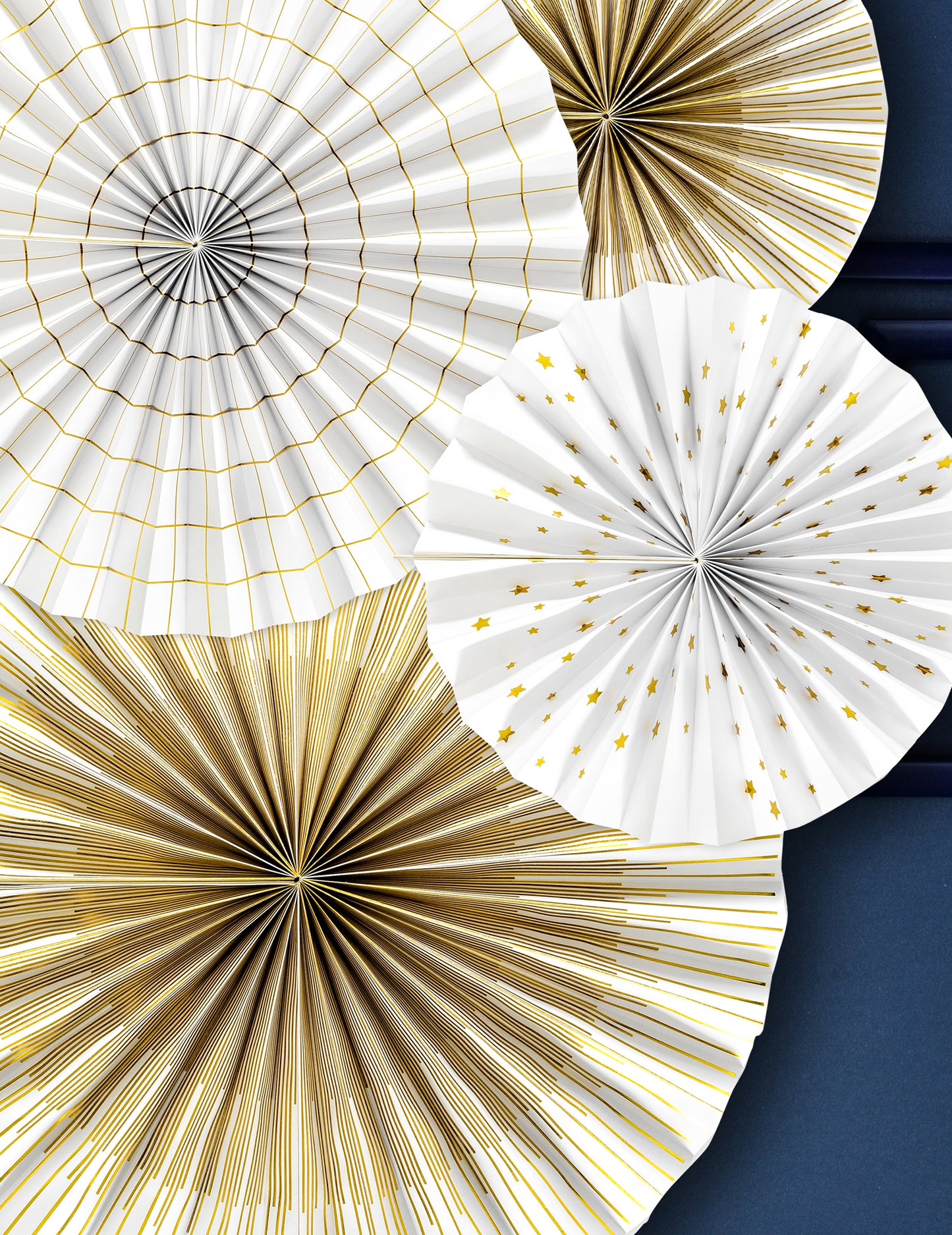 4 dekorativní papírové rozety 23, 32, 40 cm