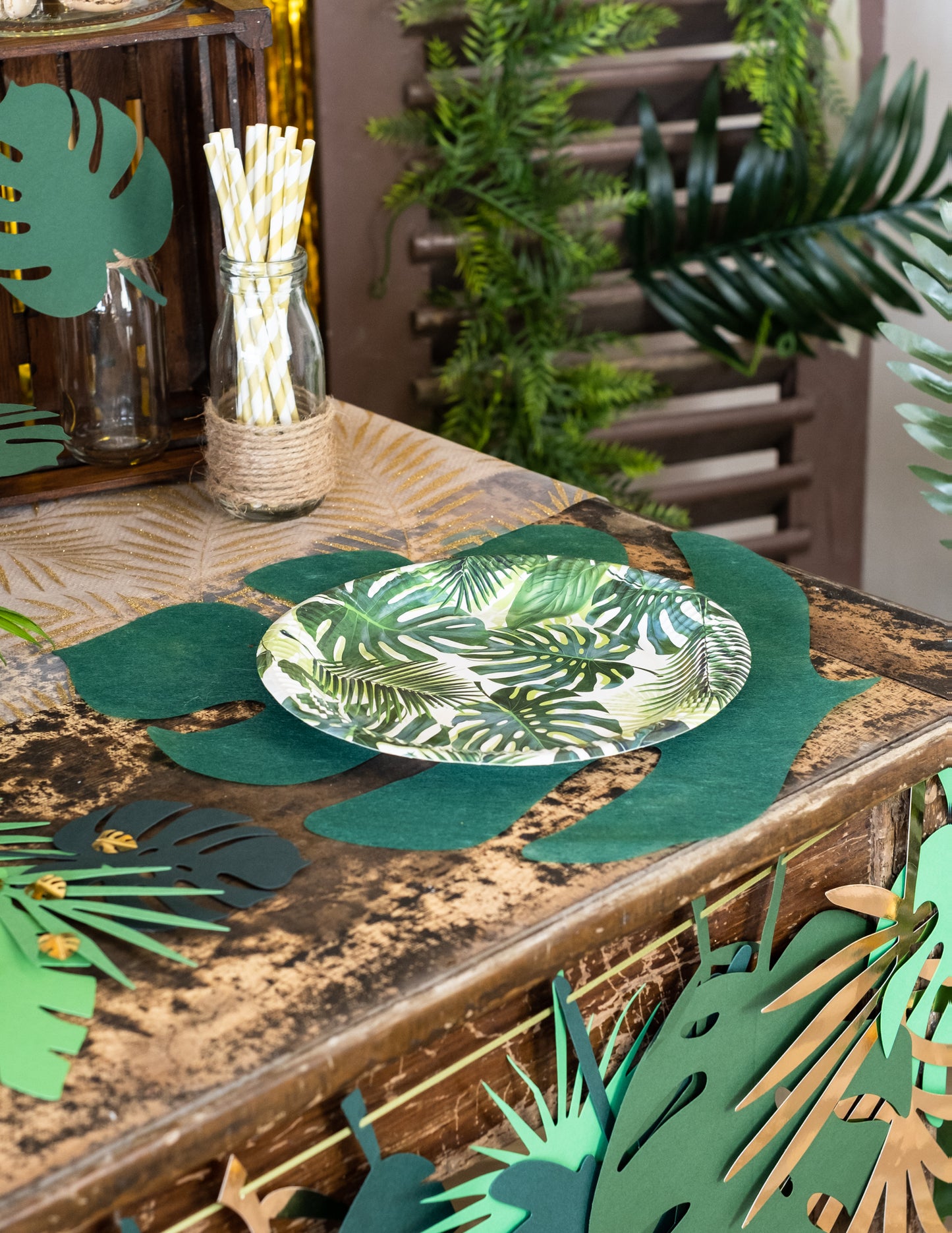 Mise en situation du set de table feuille tropicale pour décoration exotique