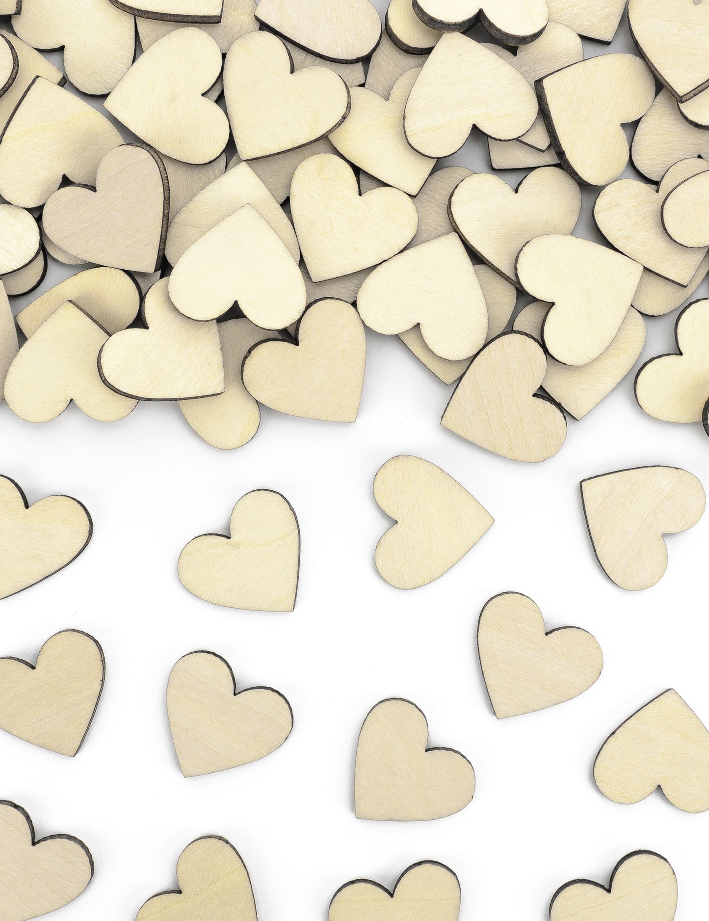 50 dřevěných konfet přírodních srdcí 2 x 2 cm na svatbu