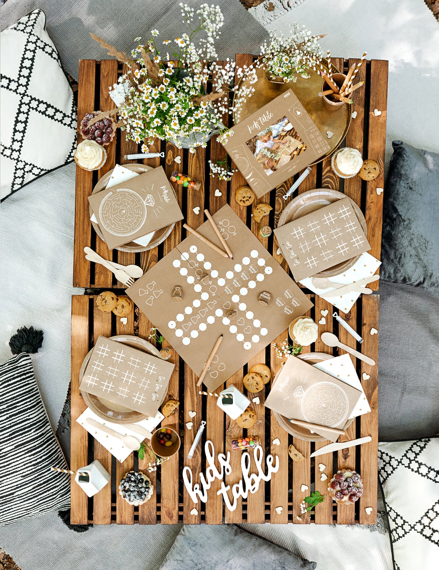 50 dřevěných konfet přírodních srdcí 2 x 2 cm na svatbu