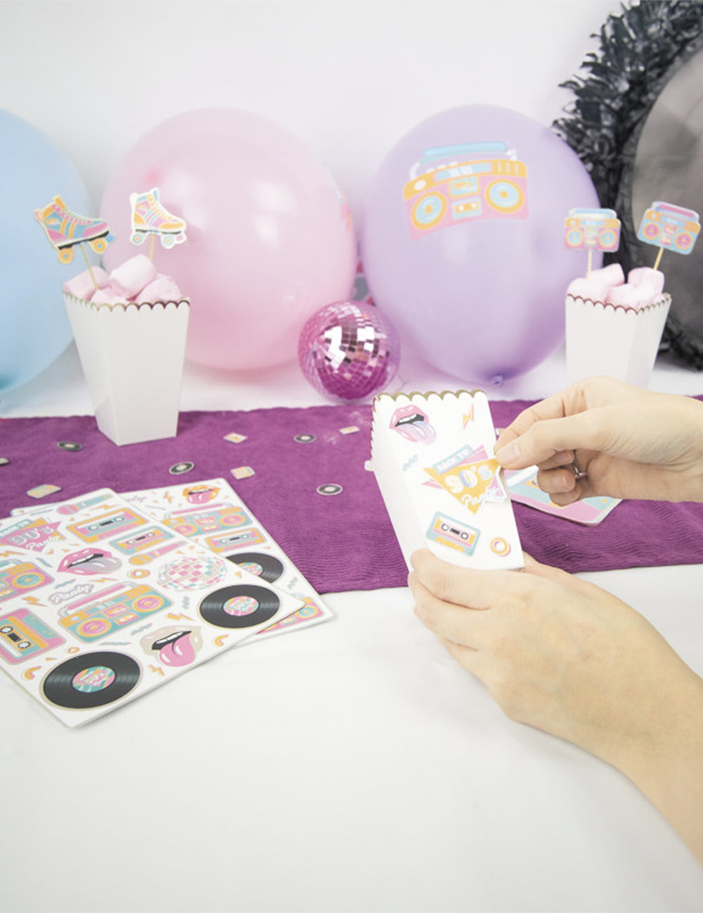 Mise en situation des 6 ballons en latex années 90