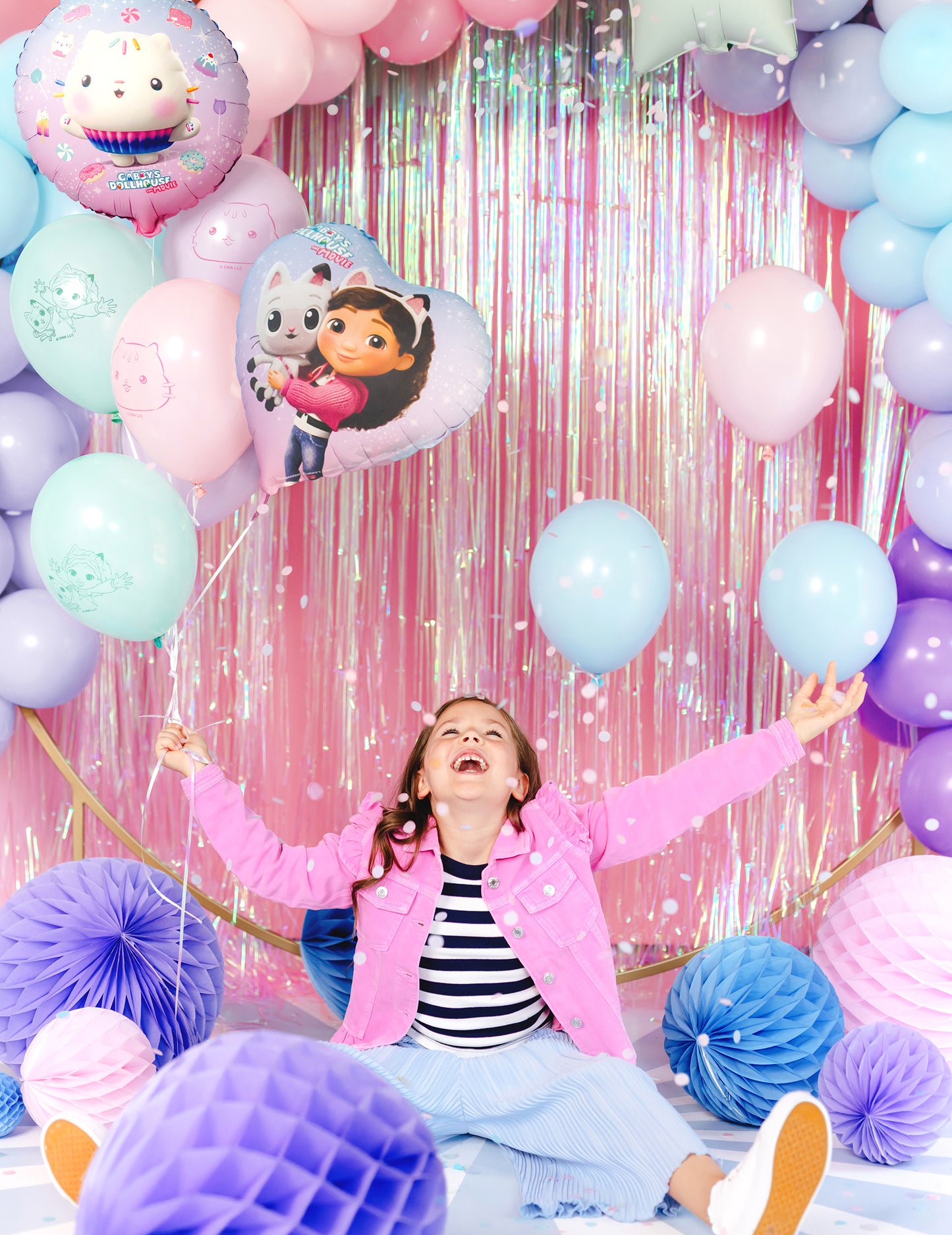 Ambiance de fête avec enfant des 6 Ballons latex Gabby et la maison magique