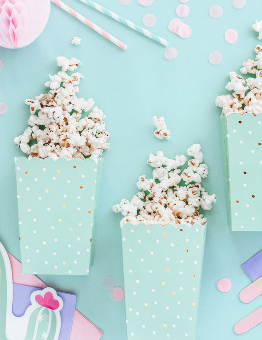 6 mintových kartonových krabiček na popcorn s bílými a zlatými puntíky
