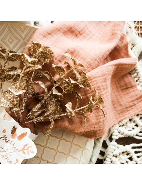 6 větviček eukalyptu s měděnými třpytkami 17 cm 