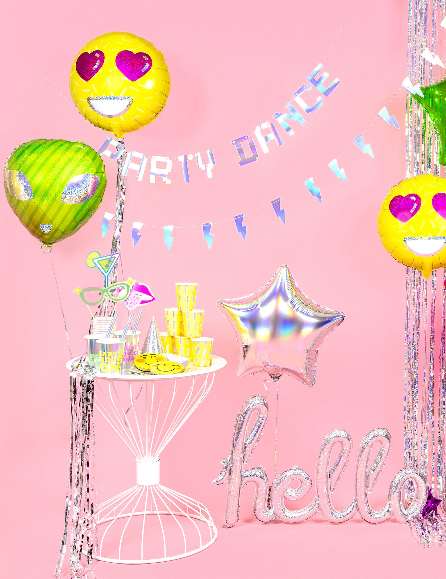 6 duhových kartonových párty klobouků 10 x 16 cm s elastickou