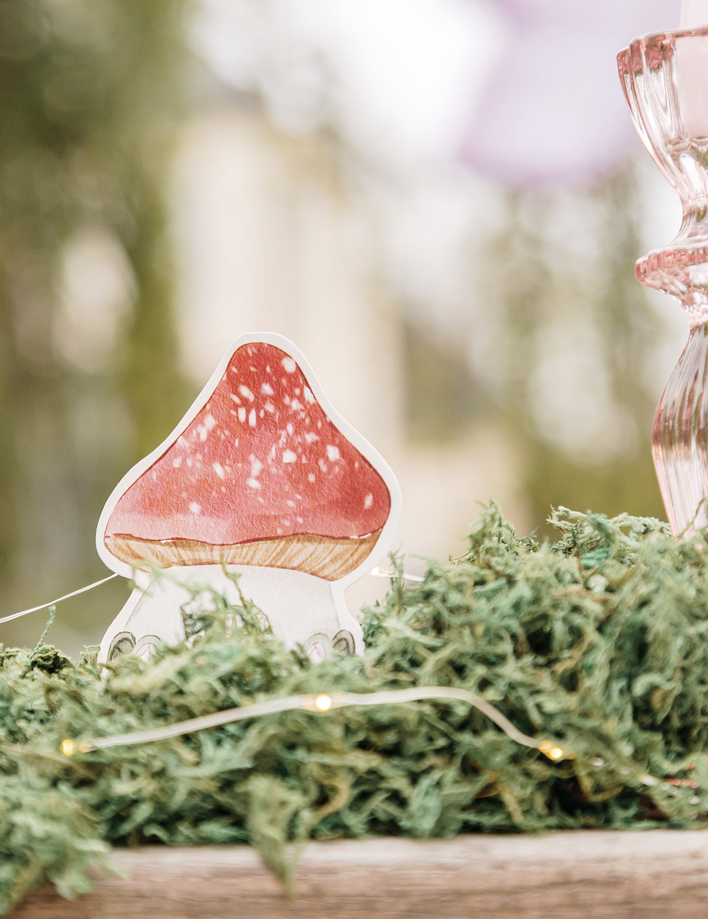 6 pastelových růžových papírových pohádkových dekorací od 6,8 do 10 cm začarovaný vesmír