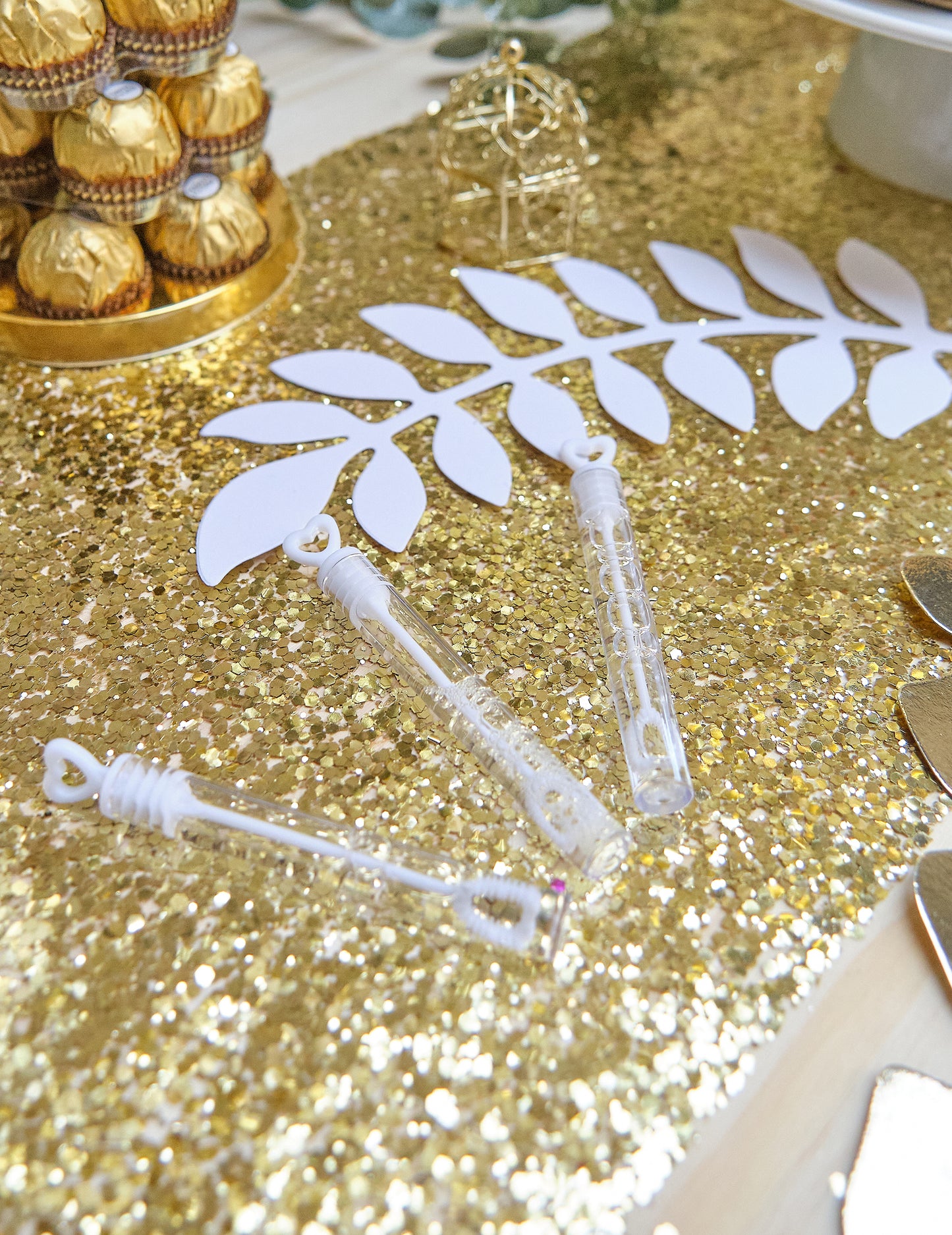 6 lahví svatebních mýdlových bublin s uzávěrem srdce