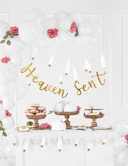 6 bílých a zlatých papírových obalů na košíčky pro svatby