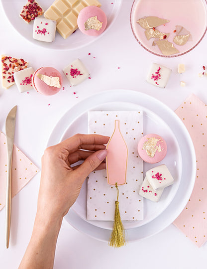 6 růžových a zlatých kartonových kartonových karet se zlatým střapcem