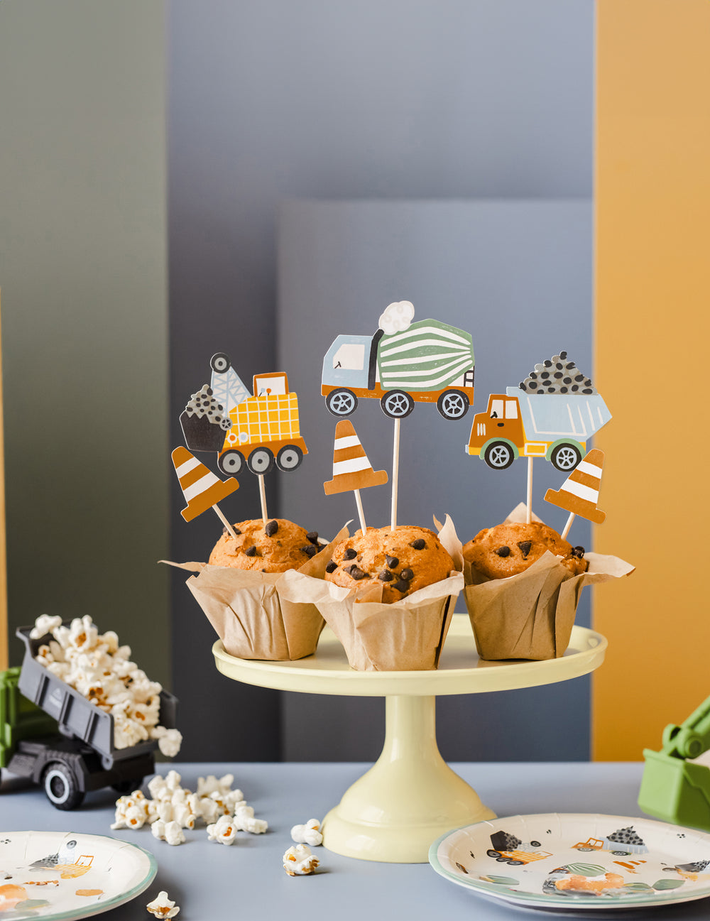 Mise en situation sur des muffins des pics camions et cônes de chantier
