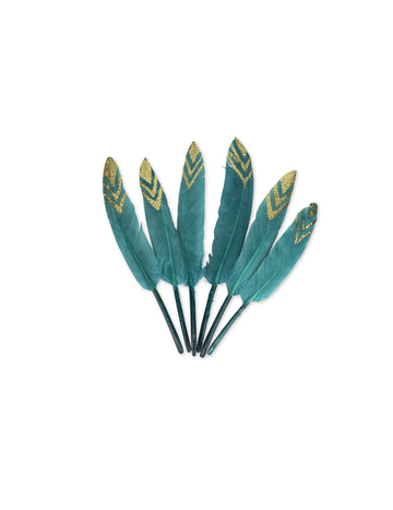 6 paví modrých peříček a zlatých flitrů 12-14 cm pro etnickou výzdobu