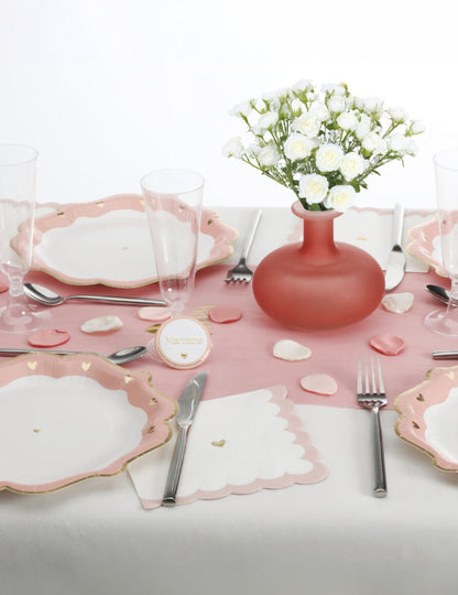 60 slonovinových, růžových a starorůžových saténových lístků 3,5 cm na ozdobu