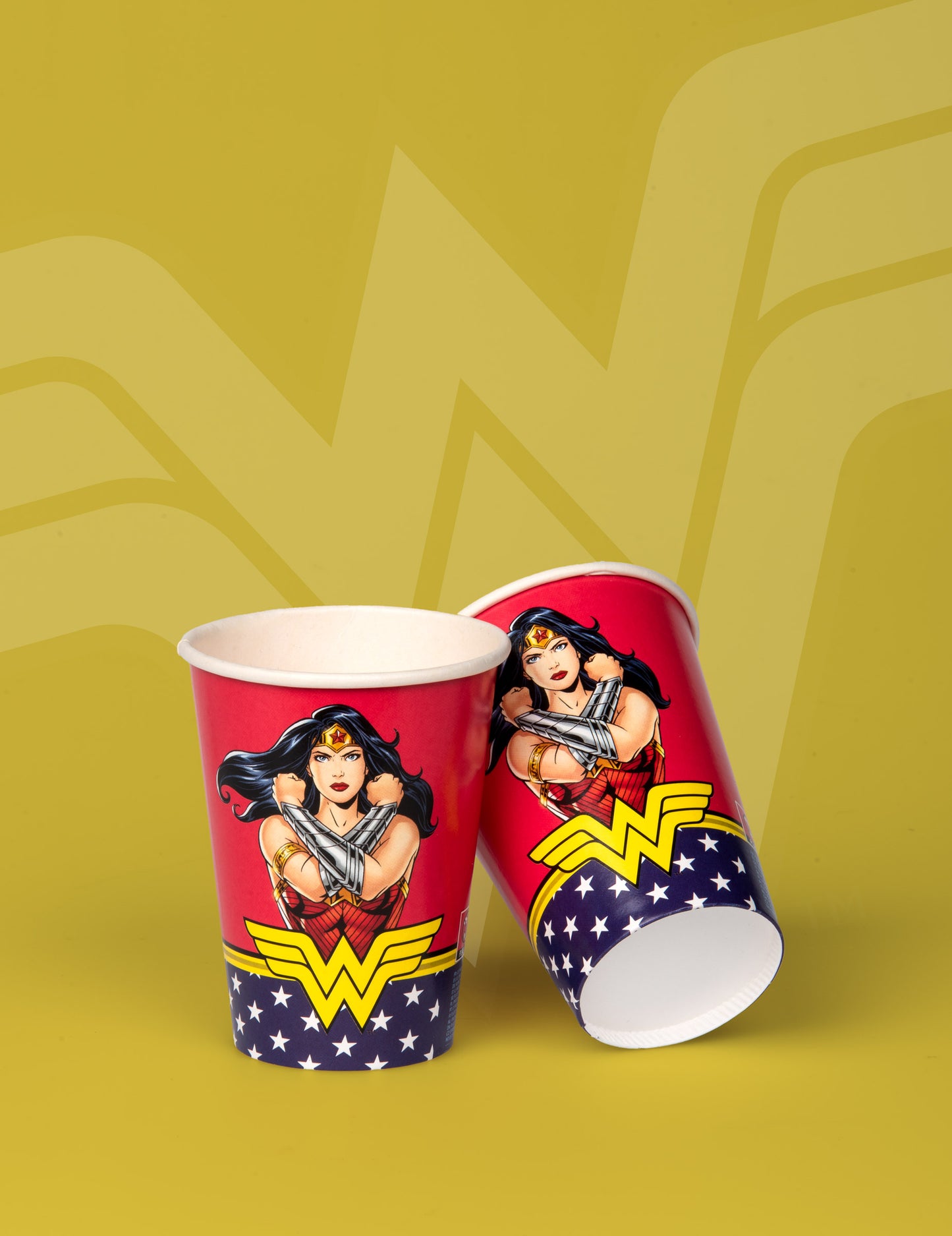 8 papírových kelímků Wonder Woman™ 210 ml