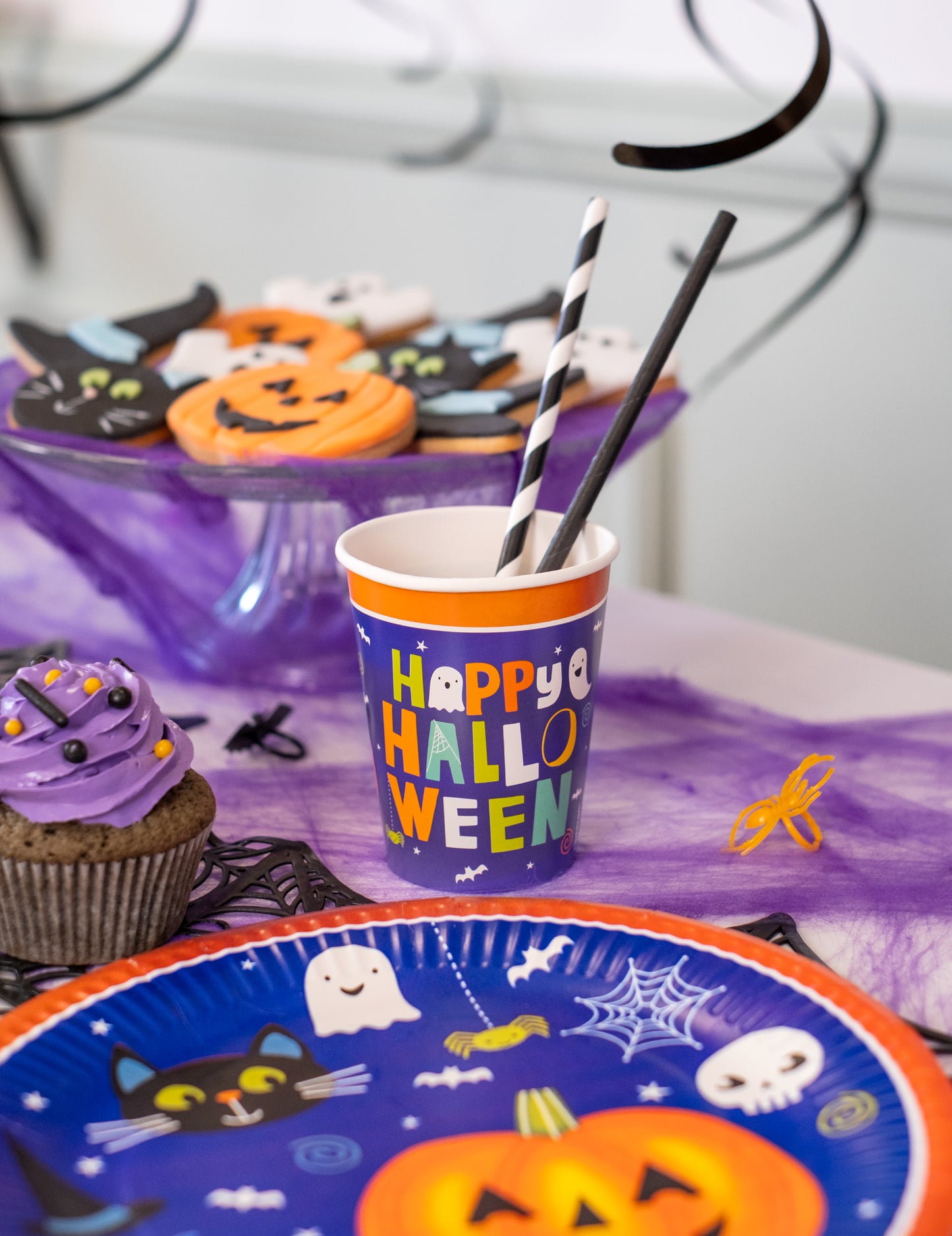 8 papírových kelímků Halloween Friends 250 ml