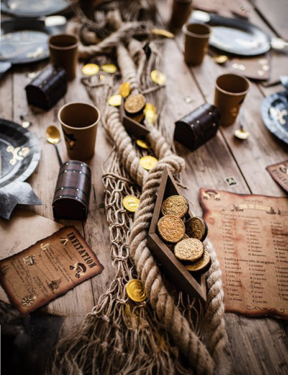 8 pozvánek s obálkami s kraftovou pirátskou mapou pokladu 10 x 15 cm k narozeninám