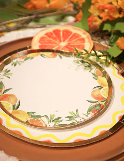 8 malých citrusových fizz talířů krémový, oranžový, žlutý a zlatý karton 18cm ovocný dekor