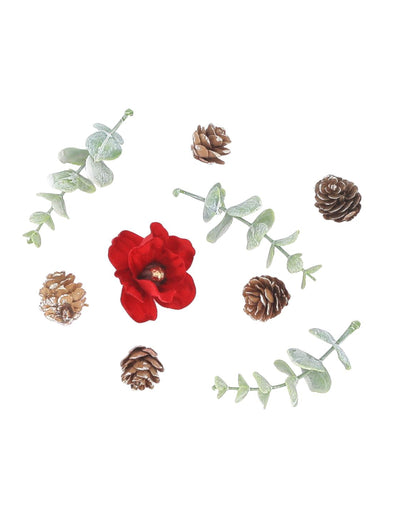 9 dekorací Elegance, červený a zelený samet od 2 do 8,5 cm