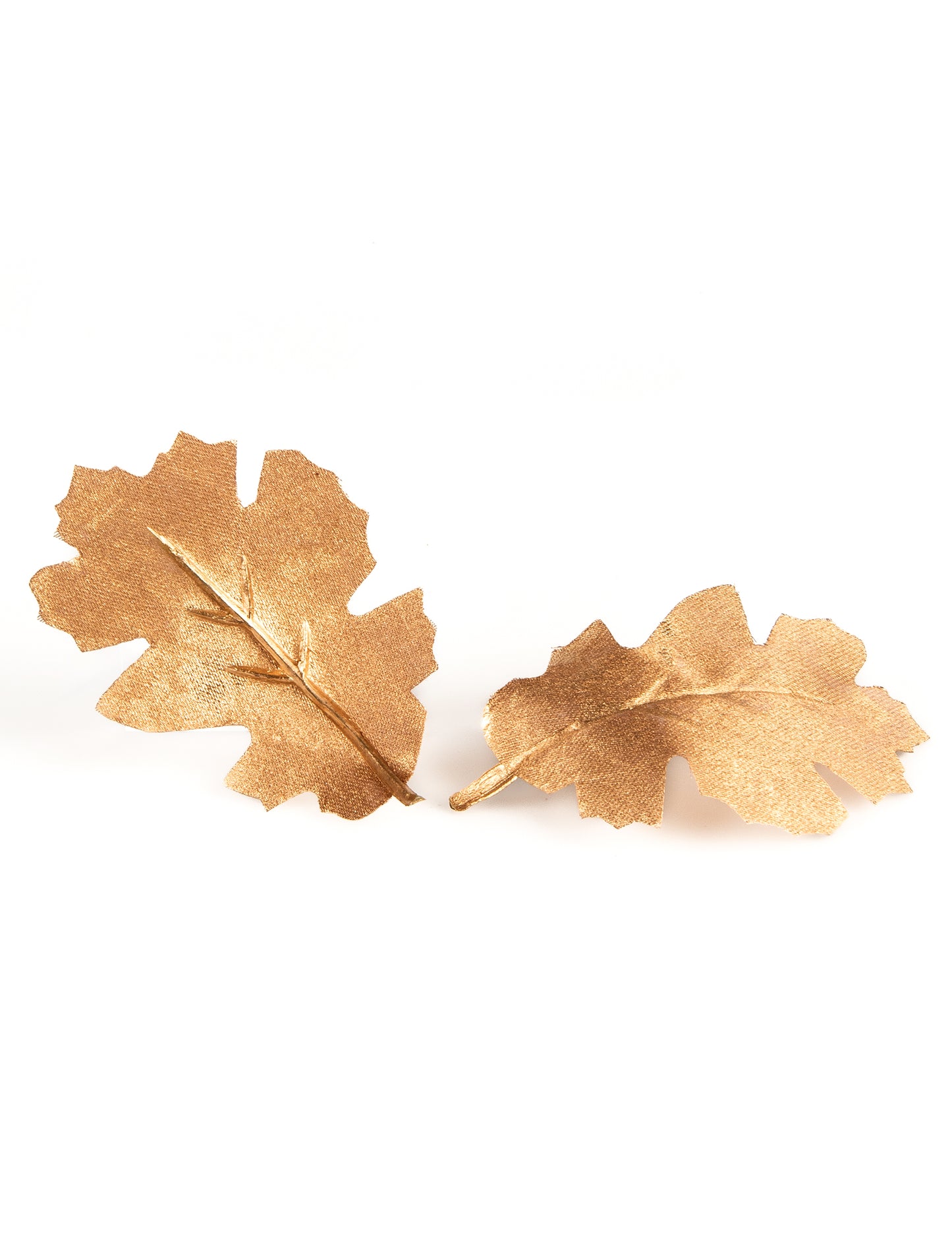 9 zlatých metalických dubových listů 7,8 x 5,3 cm na ozdobu