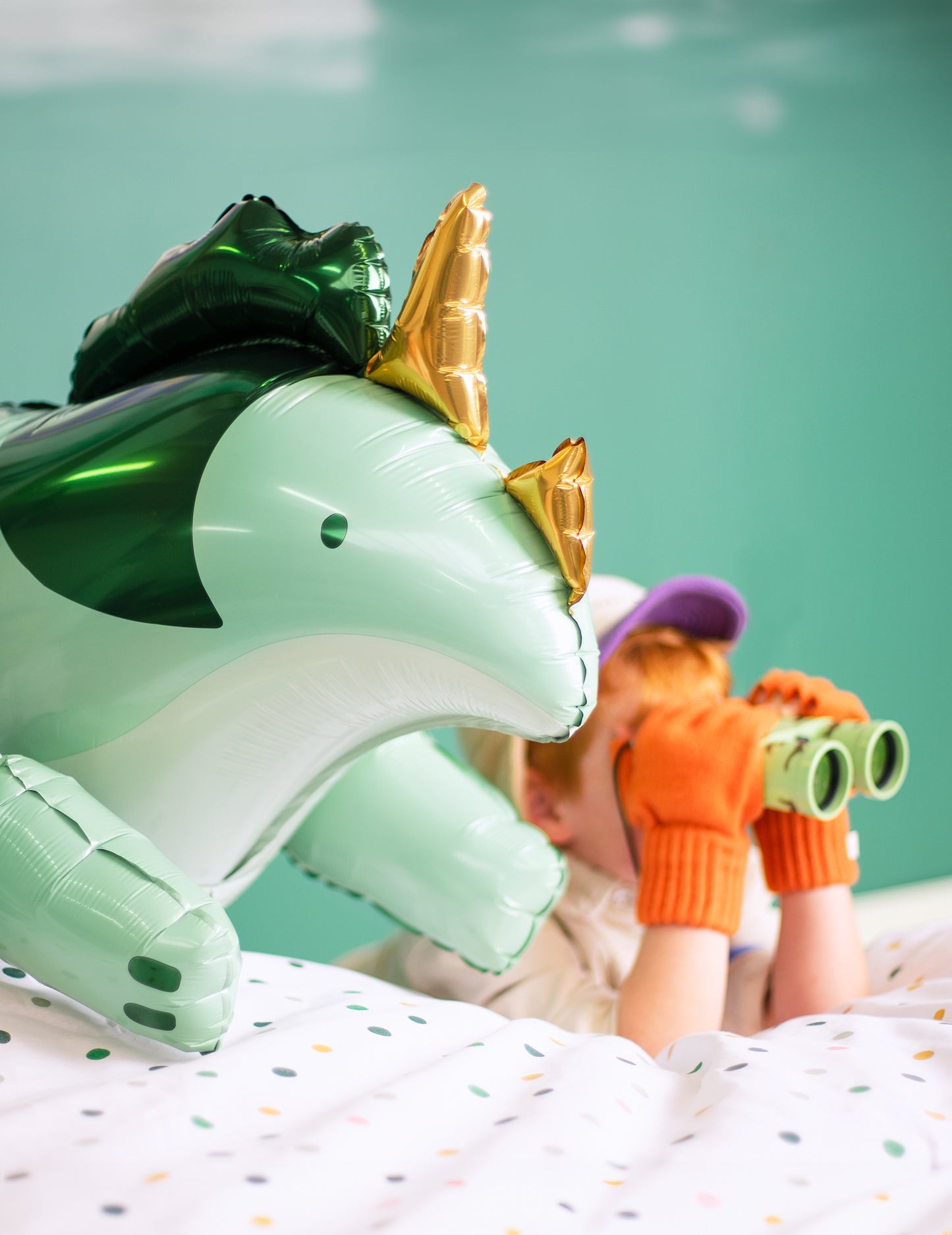 Fóliový balónek Triceratops dinosaurus 93 x 49 cm zelené a zlaté