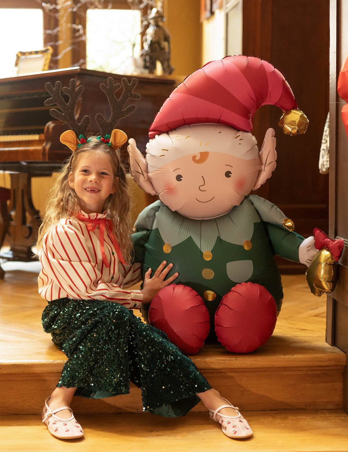 Fóliový balónek Elf zeleno-červený 89 x 92 cm