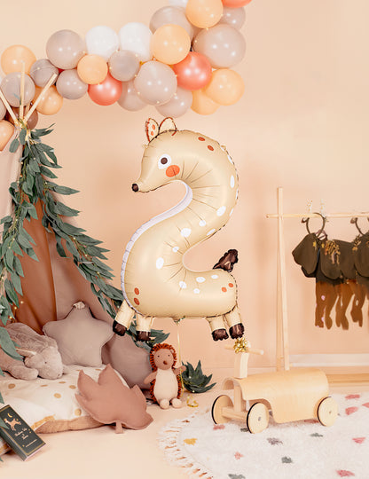 Fóliový balónek číslo 2 ve světle béžové barvě
