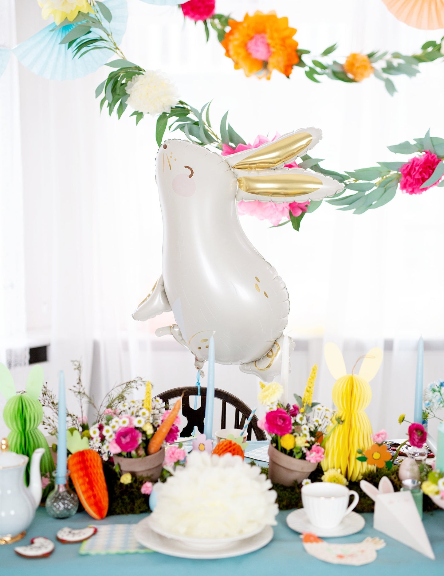 Bílo-zlatý fóliový balónek s králíkem 70 x 72 cm na Velikonoce