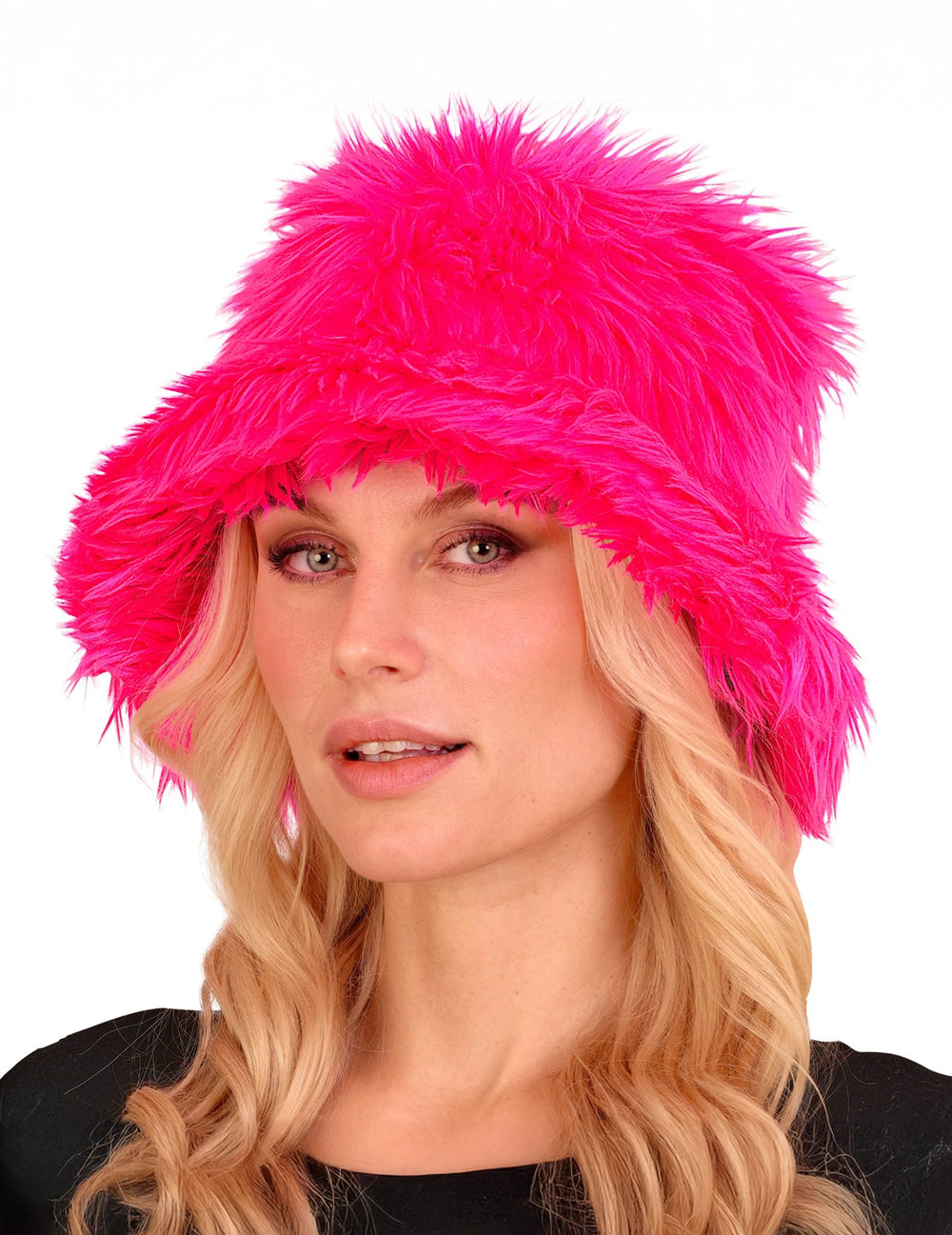 Vue de face du bob en poils pour adulte rose fluo