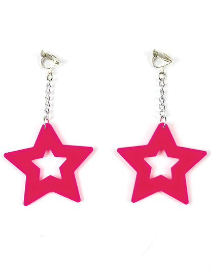 Détail du système d'attache à clips des boucles d'oreilles étoiles