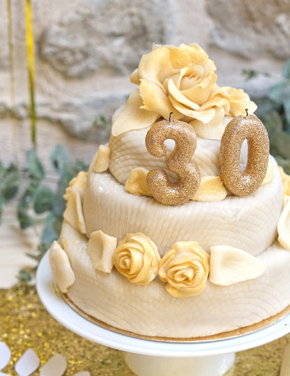 Zlatá svíčka číslo 0 se třpytkami 9 cm